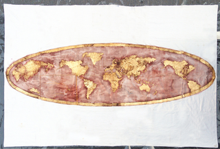 Manto mutante, Manto mutante, 2003
230x330 cm
caffè, pigmenti e doratura su lino