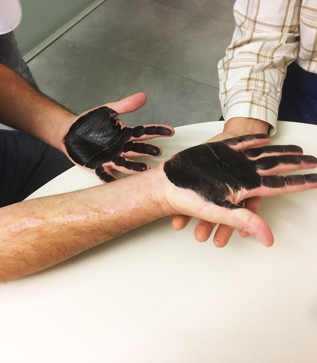 Hand Map, Photo © Marco Panizza