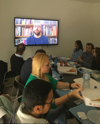 Realtrailer S.r.l., Hannes Egger spiega ai dipendenti Realtrailer il progetto da realizzare, Photo © Marco Panizza